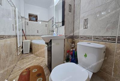Apartament cu 2 camere în Micro 14 - 8