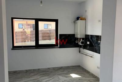 Casă cu 3 camere cu Canalizare în Valea Lupului - 3