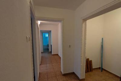 Apartament 3 camere decomandat, 67mp, Mihai Bravu, etaj 1/4 - 11