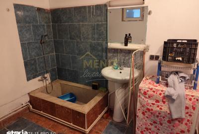 Casă cu 5 camere decomandat cu Canalizare în Pictor Rosenthal - 5