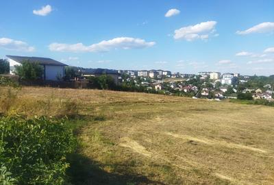 Teren intravilan de 580 mp, în Valea Adâncă - 3