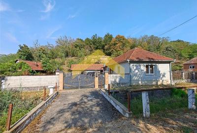 Casă în Cuiaș