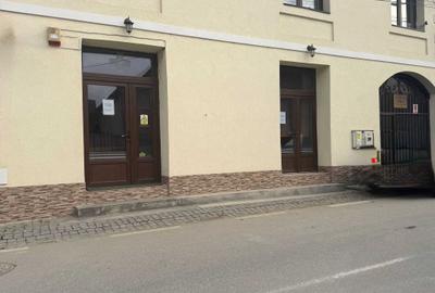Spațiu comercial, de 58 mp, în Central