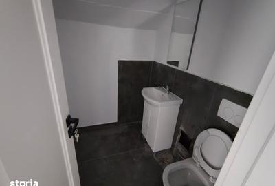 Spațiu comercial, de 58 mp, în Central - 3