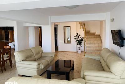 Apartament cu 3 camere în Centrul Civic
