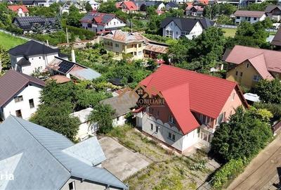 Casă cu 4 camere cu Teren 733 Mp în Central