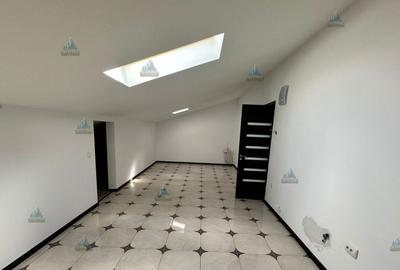 Casă cu 6 camere cu Canalizare în Nord-Est - 10