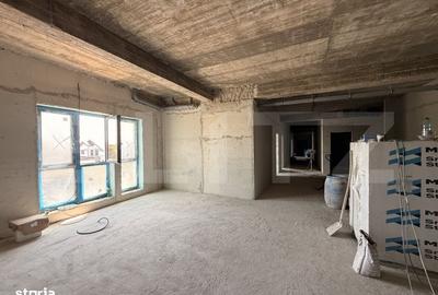 Spațiu comercial, de 1,355 mp, în Central