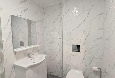Apartament cu 4 camere semidecomandat în Central