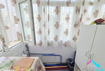 Apartament cu 3 camere semidecomandat în Șerbănești - 1