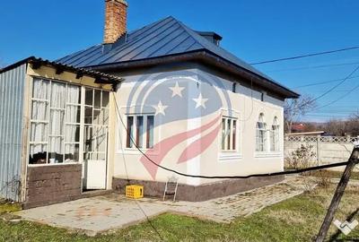 Casă cu 3 camere cu Teren 7952 Mp în Brădești