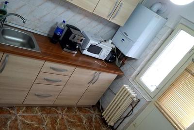 Apartament cu 3 camere decomandat în Central - 3