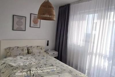 Apartament cu 2 camere semidecomandat în Metalurgiei