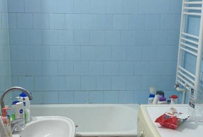 Apartament cu 3 camere decomandat în Bălcescu