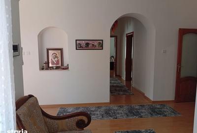 Casă cu 4 camere cu Teren 785 Mp în Central - 20