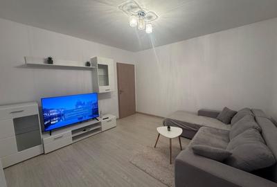 Apartament cu 2 camere decomandat în Fundeni