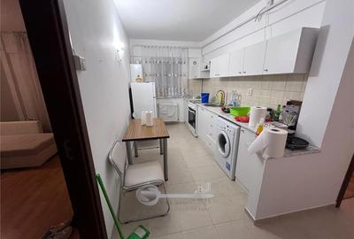 Apartament cu 2 camere decomandat, mobilat în Galata - 4