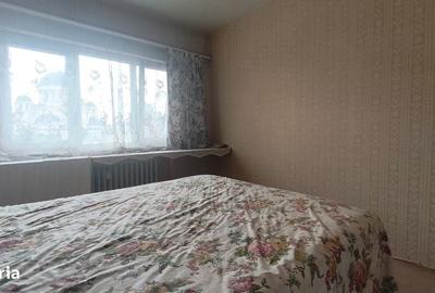 Apartament cu 2 camere decomandat în Piața Centrală