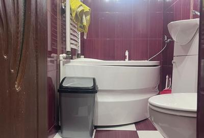 Apartament cu 2 camere nedecomandat în Micro 6