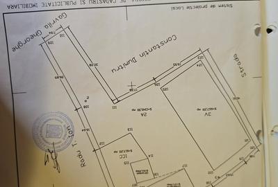Casă cu 5 camere cu Teren 2800 Mp în Nuci - 4