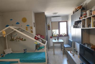 Garsonieră decomandată în Brătianu