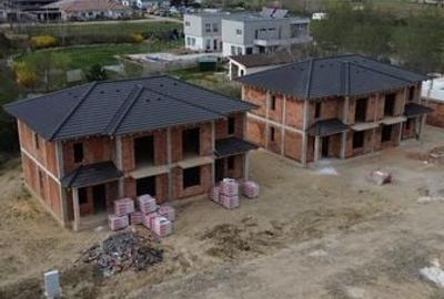 Casă cu 4 camere cu Teren 120 Mp în Moșnița Nouă - 2