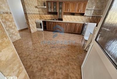 Casă cu 4 camere cu Teren 100 Mp în Băneasa