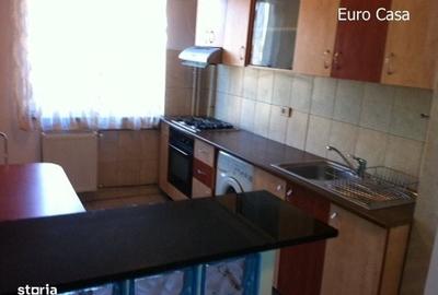 Apartament cu 2 camere semidecomandat în Craiovei