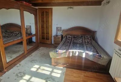 Casă cu 3 camere cu Teren 800 Mp în Bucium