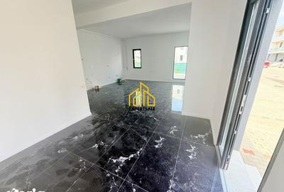 Spațiu comercial, de 50 mp, în Central - 6