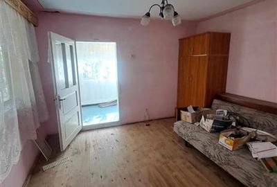Casă cu 3 camere cu Teren 703 Mp în 9 Mai - 2