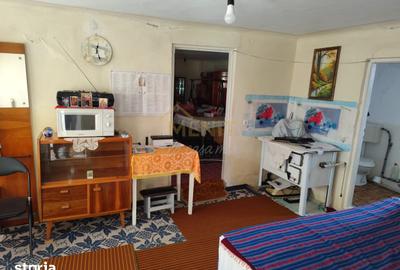 Casă cu 3 camere cu Canalizare în Central - 3