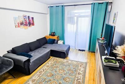 Apartament cu 3 camere semidecomandat, mobilat în Unirii