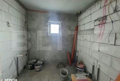 Casă cu 4 camere cu Teren 350 Mp în Pielești
