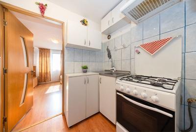 Apartament cu 2 camere nedecomandat în Tractorul - 3