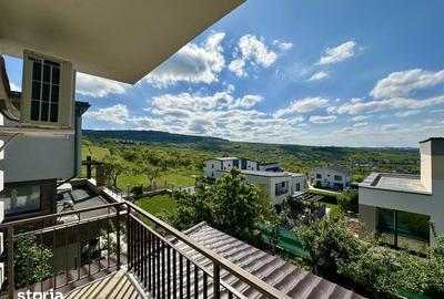 Casă cu 5 camere cu Teren 450 Mp în Borhanci