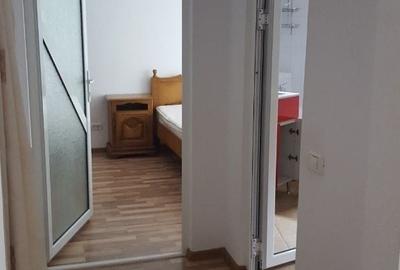Apartament cu 2 camere în Podu Roș