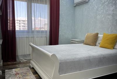 Apartament cu 3 camere decomandat în Palazu Mare