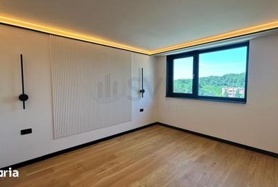 Apartament cu 4 camere în Central