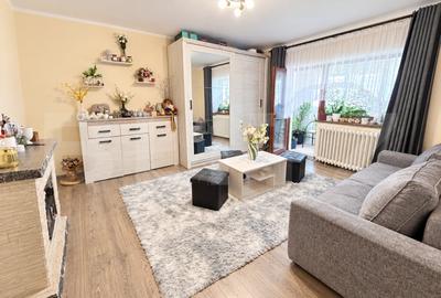Apartament cu 3 camere decomandat în Aiud