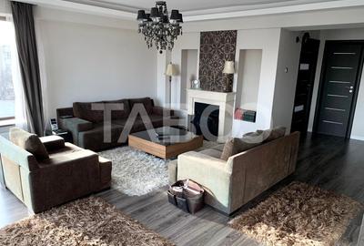 Apartament cu 3 camere decomandat, mobilat în Făgăraș