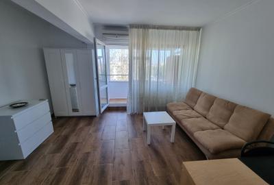 Garsonieră decomandată în Floreasca