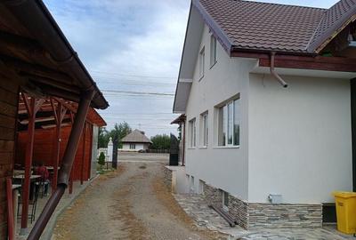 Casă cu 3 camere în Zănești - 8