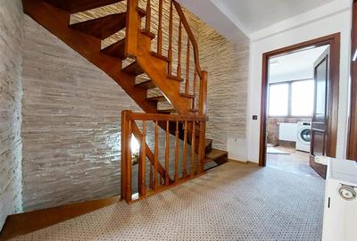 Duplex cu 6 camere cu Canalizare în Central - 25