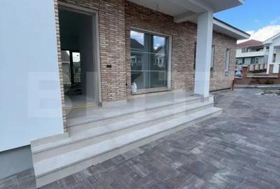 Casă cu 4 camere cu Teren 580 Mp în Central