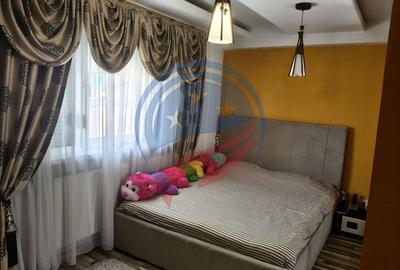 Apartament cu 3 camere decomandat, mobilat în Rovine - 1