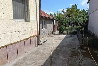 Casă cu 4 camere cu Teren 350 Mp în Crișan