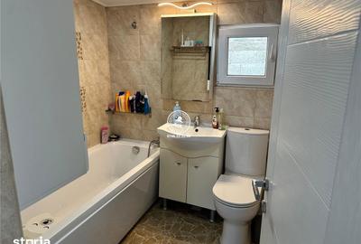 Casă cu 3 camere cu Teren 1318 Mp în Holboca - 2