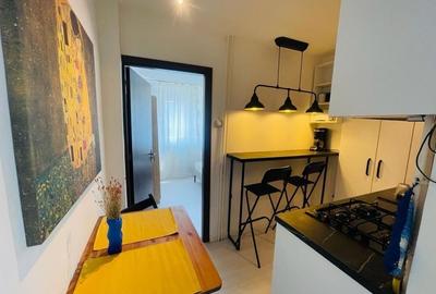 Apartament cu 3 camere decomandat în Vitan