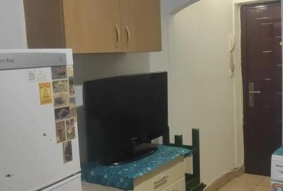 Garsonieră semidecomandată în Dâmbovița